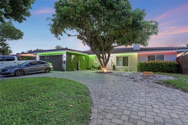 2225 NE 16th Avenue, Wilton Manors, FL 33305