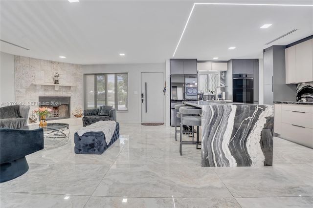 2225 NE 16th Avenue, Wilton Manors, FL 33305