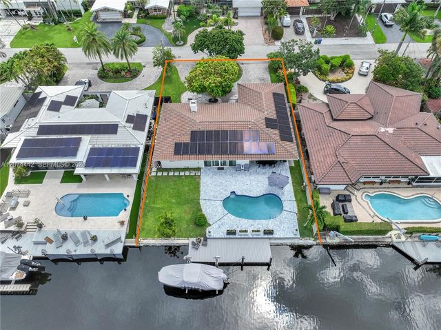 2225 NE 16th Avenue, Wilton Manors, FL 33305