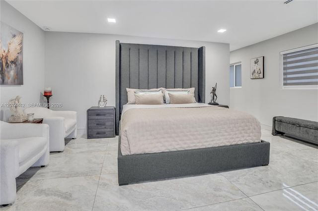 2225 NE 16th Avenue, Wilton Manors, FL 33305