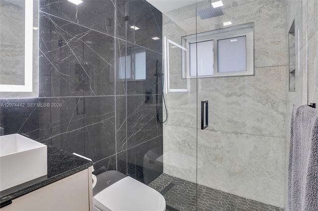 2225 NE 16th Avenue, Wilton Manors, FL 33305