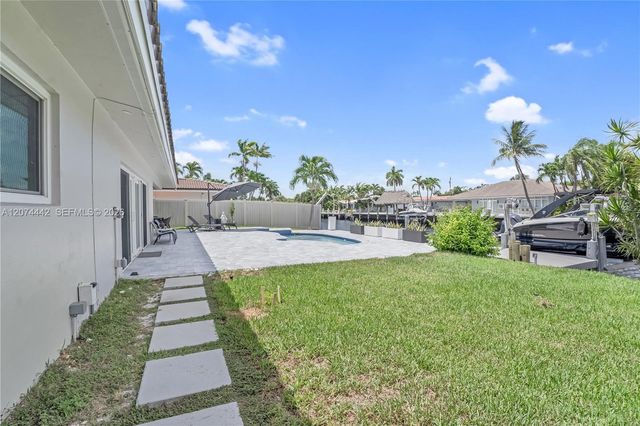 2225 NE 16th Avenue, Wilton Manors, FL 33305