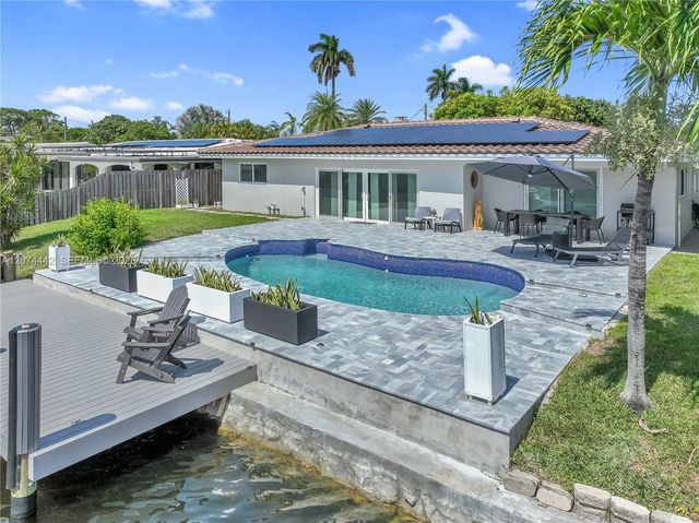 2225 NE 16th Avenue, Wilton Manors, FL 33305