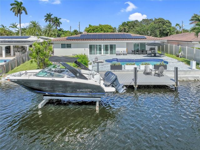 2225 NE 16th Avenue, Wilton Manors, FL 33305