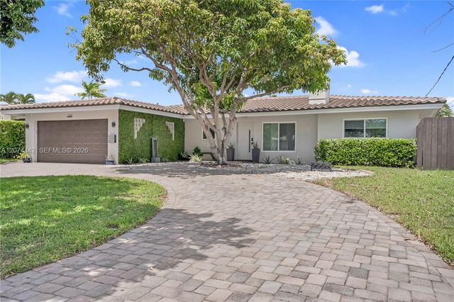 2225 NE 16th Avenue, Wilton Manors, FL 33305