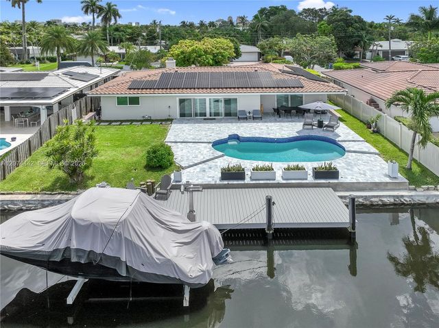 2225 NE 16th Avenue, Wilton Manors, FL 33305