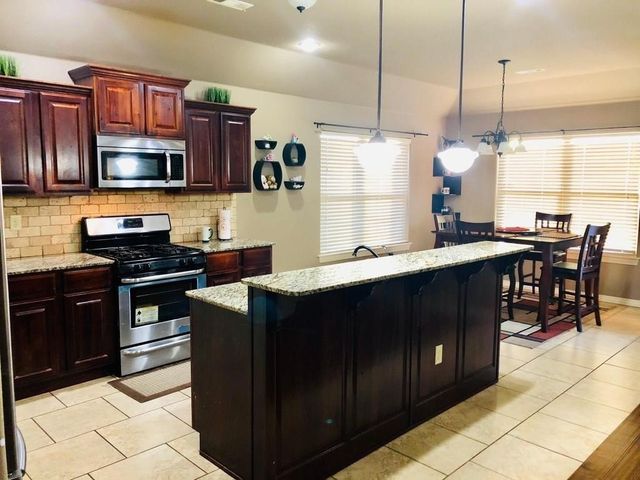 2800 Calm Ridge Road, Bentonville, AR 72713