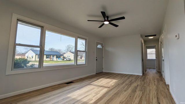 3610 S Saint Joseph Street, South Bend, IN 46614