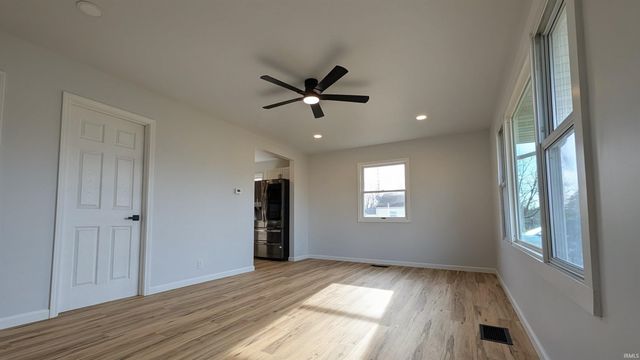 3610 S Saint Joseph Street, South Bend, IN 46614