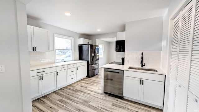 3610 S Saint Joseph Street, South Bend, IN 46614