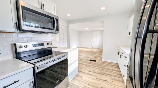 3610 S Saint Joseph Street, South Bend, IN 46614