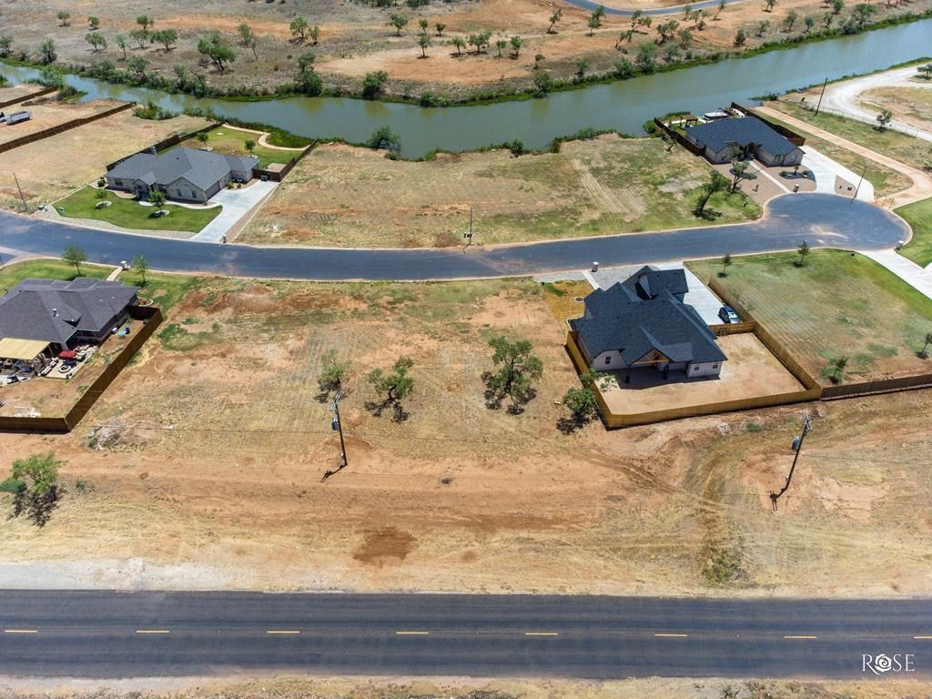 Image 2 of property listing at 2318 Palms Court, San Angelo, TX 76904