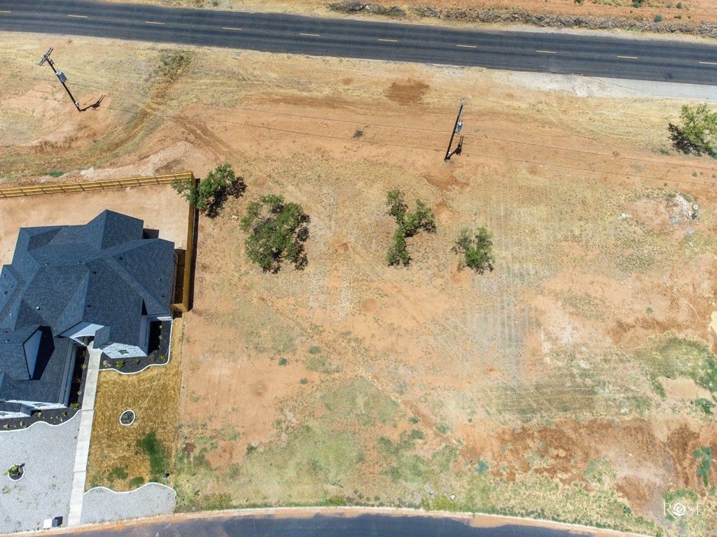 Image 7 of property listing at 2318 Palms Court, San Angelo, TX 76904