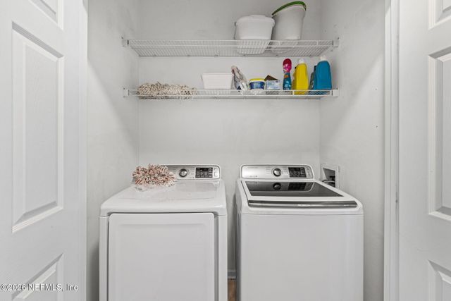 7990 BAYMEADOWS Road E 430, Jacksonville, FL 32256