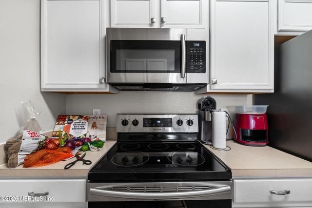 7990 BAYMEADOWS Road E 430, Jacksonville, FL 32256