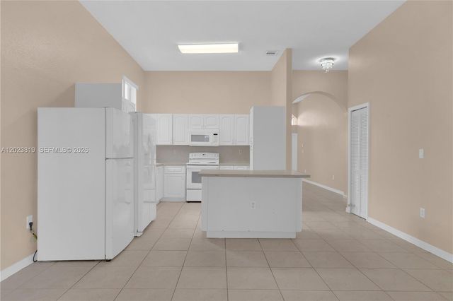 15339 SW 32nd Ter, Miami, FL 33185