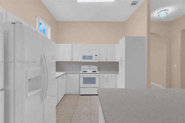 15339 SW 32nd Ter, Miami, FL 33185