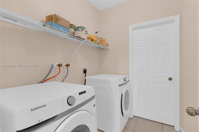 15339 SW 32nd Ter, Miami, FL 33185