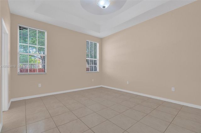15339 SW 32nd Ter, Miami, FL 33185