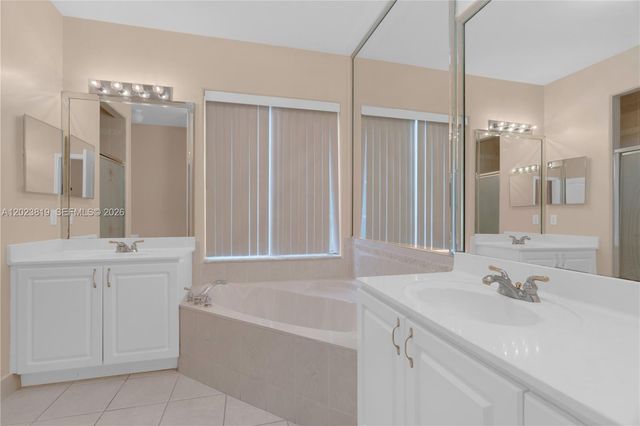 15339 SW 32nd Ter, Miami, FL 33185