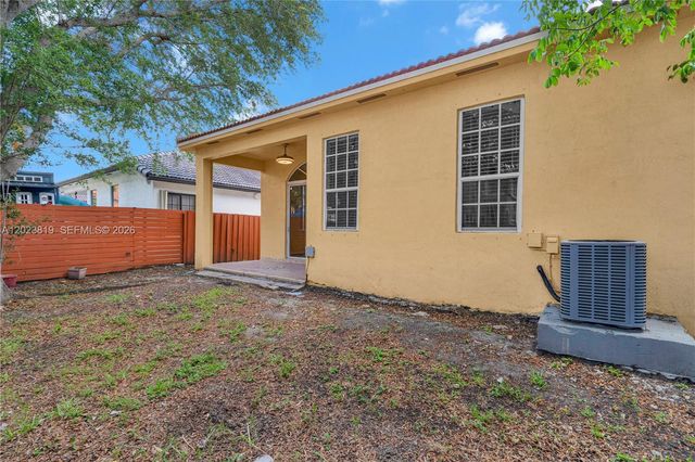 15339 SW 32nd Ter, Miami, FL 33185