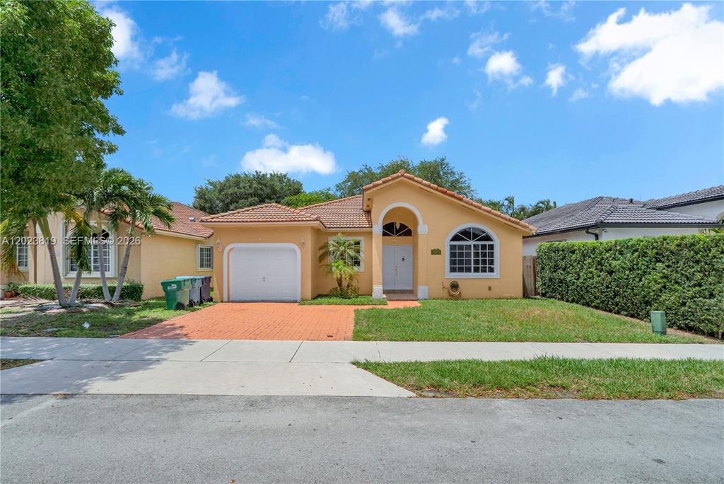 15339 SW 32nd Ter, Miami, FL 33185