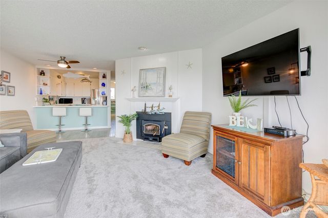 1031 S Sand Dune Avenue SW #B, Ocean Shores, WA 98569