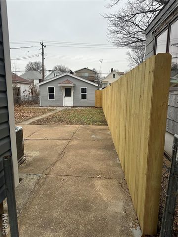 4417 Wallace Street, St Louis, MO 63116