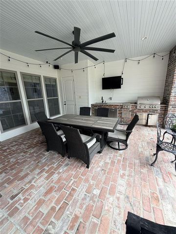 5124 E Worthington Dr Drive, Lake Charles, LA 70605