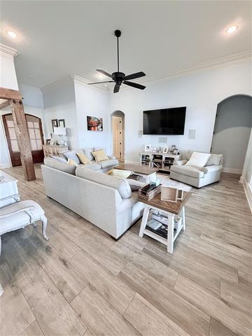 5124 E Worthington Dr Drive, Lake Charles, LA 70605