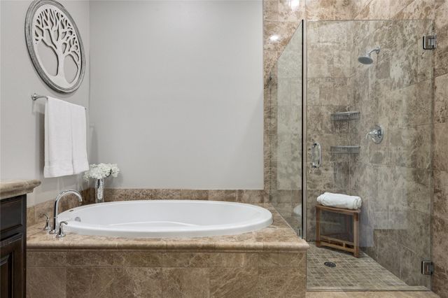 1101 Ivean Pearson RD B103, Lago Vista, TX 78645