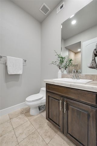 1101 Ivean Pearson RD B103, Lago Vista, TX 78645