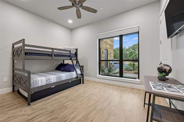 1101 Ivean Pearson RD B103, Lago Vista, TX 78645