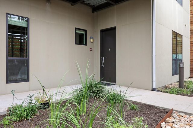 1101 Ivean Pearson RD B103, Lago Vista, TX 78645