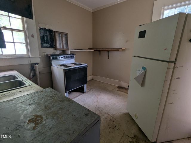 207 Bruton Street W, Wilson, NC 27893