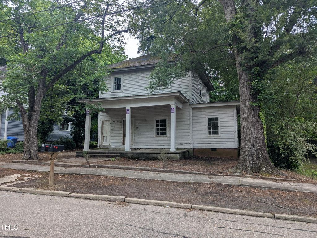 207 Bruton Street W, Wilson, NC 27893