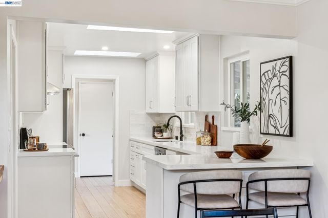 3410 St Marys Rd, Lafayette, CA 94549