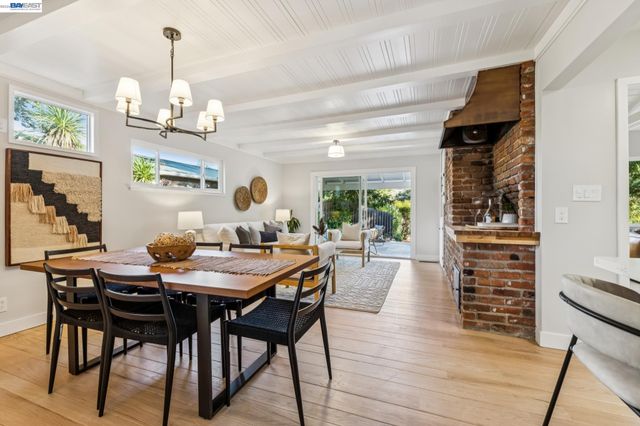 3410 St Marys Rd, Lafayette, CA 94549