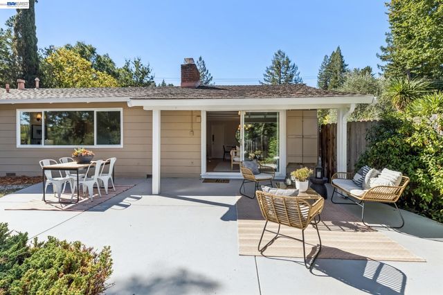 3410 St Marys Rd, Lafayette, CA 94549