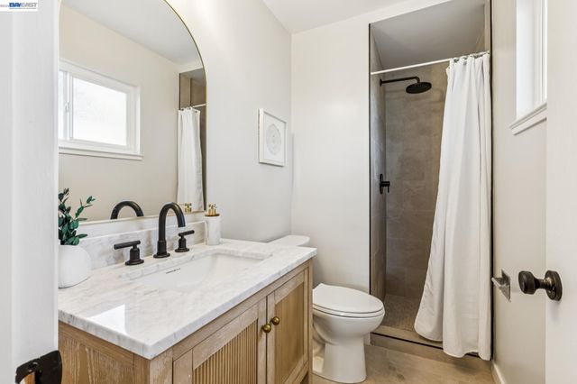 3410 St Marys Rd, Lafayette, CA 94549