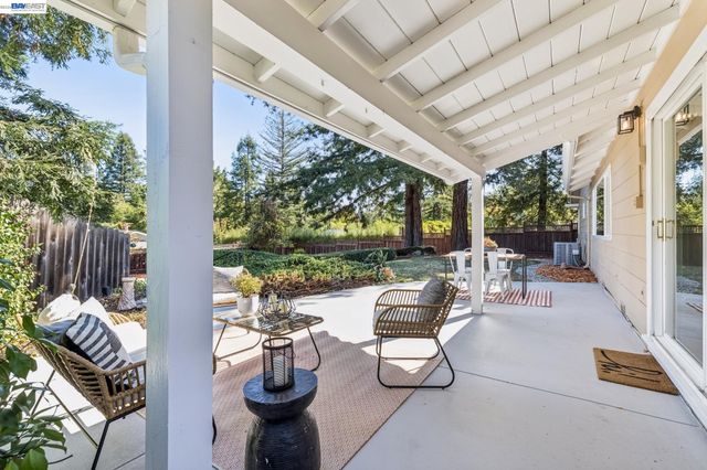 3410 St Marys Rd, Lafayette, CA 94549