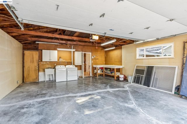 3410 St Marys Rd, Lafayette, CA 94549