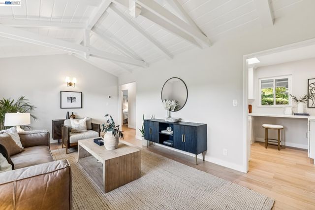 3410 St Marys Rd, Lafayette, CA 94549
