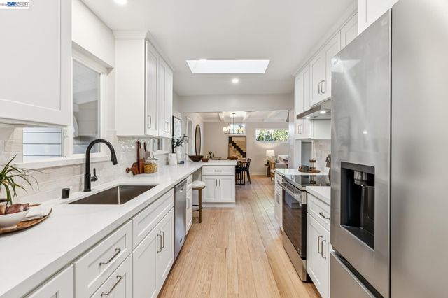 3410 St Marys Rd, Lafayette, CA 94549