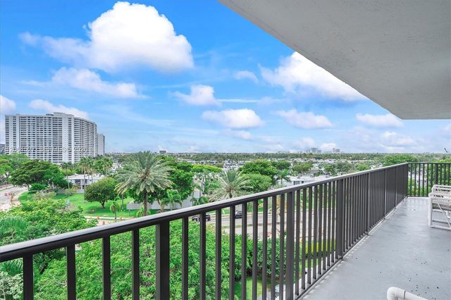 600 Parkview Drive 709, Hallandale Beach, FL 33009