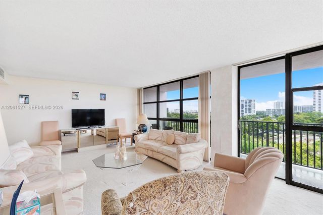 600 Parkview Drive 709, Hallandale Beach, FL 33009