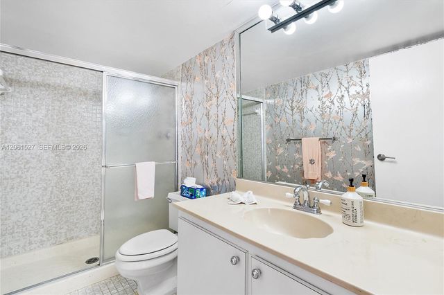 600 Parkview Drive 709, Hallandale Beach, FL 33009
