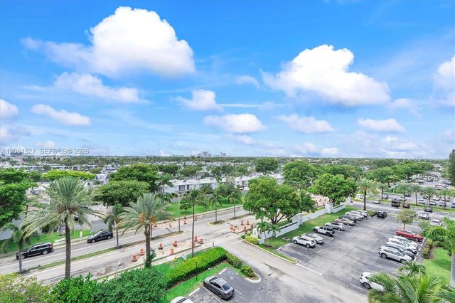 600 Parkview Drive 709, Hallandale Beach, FL 33009
