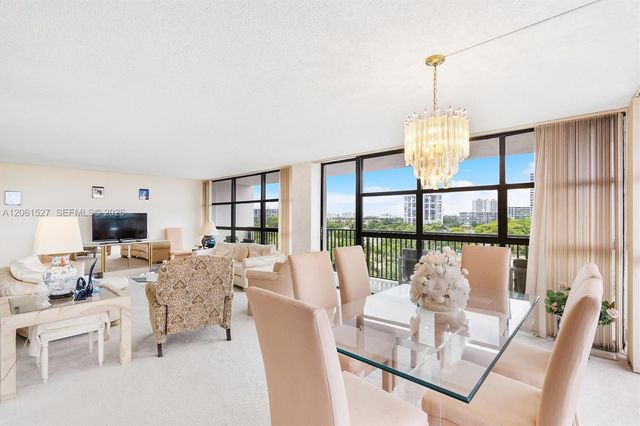 600 Parkview Drive 709, Hallandale Beach, FL 33009