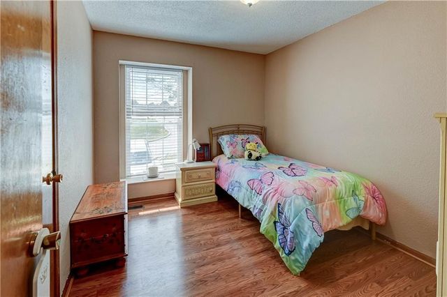 816 E Whitney Street, Olathe, KS 66061